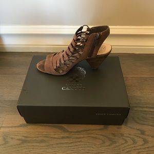 vince camuto elanso sandal